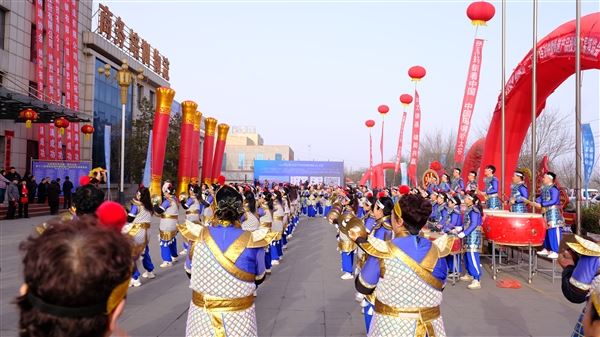 10180740561048975_30.jpg 10180740561048975_30.jpg